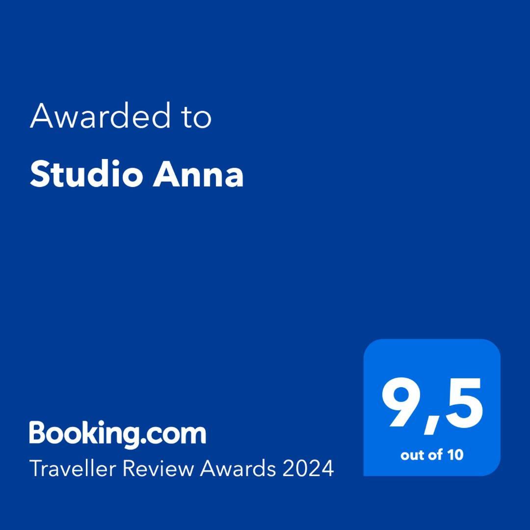 Studio Anna Kato Garouna 外观 照片